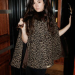 la cape patte de velours leopard