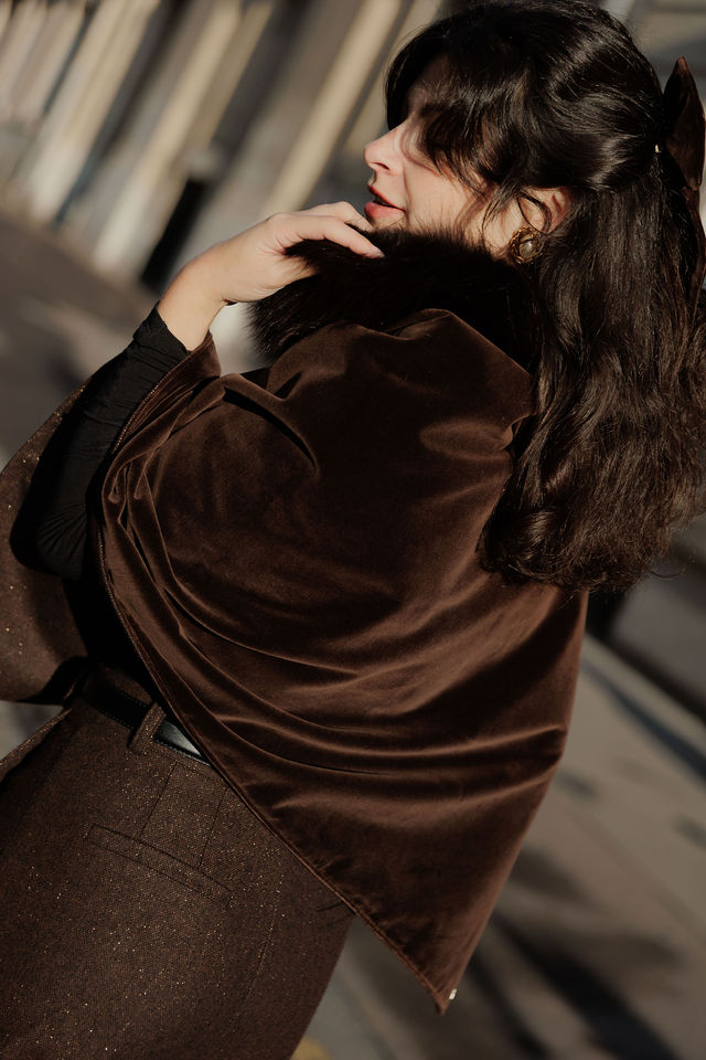 cape iconique velours et lainage fourrure renard brun amovible