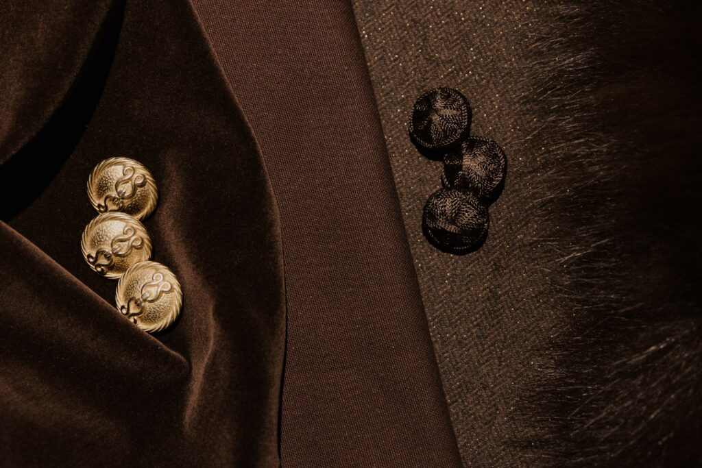 les tissus et boutons de la collection Paris Élégant